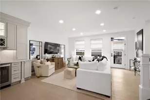 423 Magnolia Dr, Peters Township, PA 15367 - Photo 6