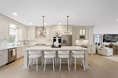 423 Magnolia Dr, Peters Township, PA 15367 - Photo 14