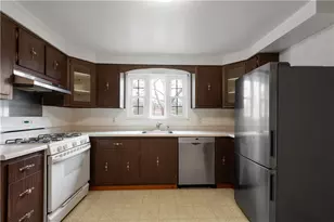 4813 Clover Ln, West Mifflin, PA 15122 - Photo 6