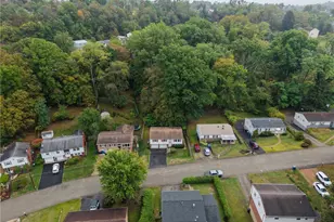 762 Cedarwood Dr, Pittsburgh, PA 15235 - Photo 12