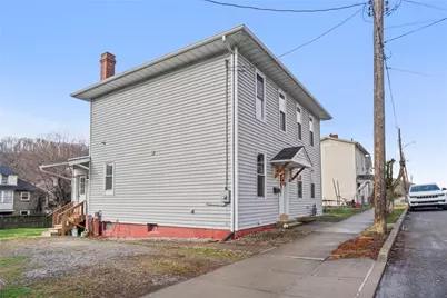 130 W Lincoln St, Franklin Township, PA 15370 - Photo 2