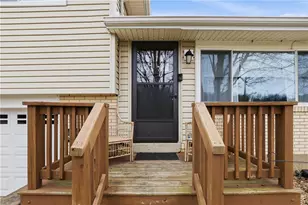 836 Lindenwood Dr, Pittsburgh, PA 15234 - Photo 4