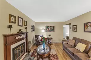 4415 McKee Dr, Pittsburgh, PA 15236 - Photo 4