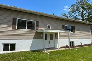 749 Parkway Dr, Springdale Township, PA 15049 - Photo 2