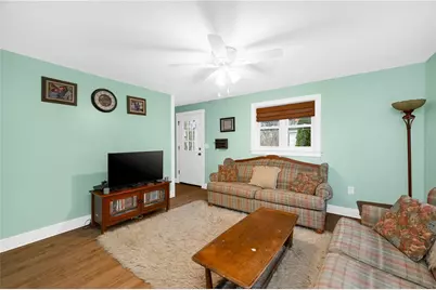 618 Riverside Avenue, Grove City Boro, PA 16127 - Photo 2