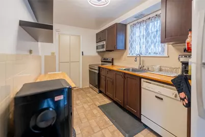 10 Pioneer Ave, Pittsburgh, PA 15229 - Photo 14