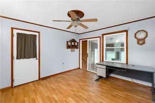 310 Sherwood Dr, Mercer Boro, PA 16137 - Photo 14