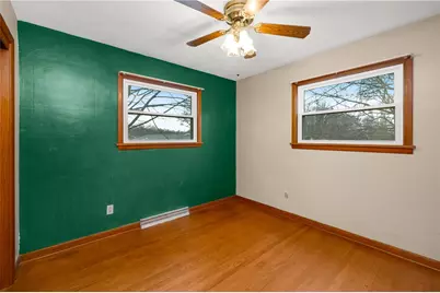 310 Sherwood Drive, Mercer Boro, PA 16137 - Photo 18