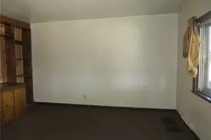 276 McKinley St, Pittsburgh, PA 15221 - Photo 4