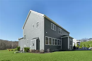 216 Hickory Ln, Adams Township, PA 16046 - Photo 44