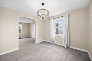 1581 Greencrest Dr, Pittsburgh, PA 15226 - Photo 8