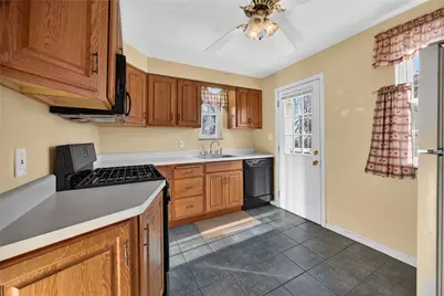 3553 Oakleaf Rd, Pittsburgh, PA 15227 - Photo 8