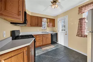 3553 Oakleaf Rd, Pittsburgh, PA 15227 - Photo 8