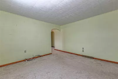 118 Almond St, Sewickley Township, PA 15083 - Photo 6