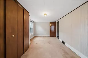 519 Washington St, Mt Pleasant Boro, PA 15666 - Photo 16