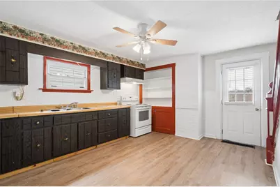 519 Washington St, Mt Pleasant Boro, PA 15666 - Photo 10