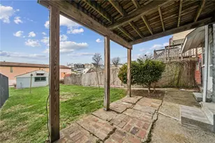 519 Washington St, Mt Pleasant Boro, PA 15666 - Photo 28