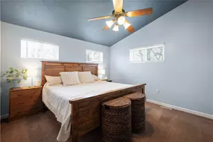 658 Elaine Dr, Pittsburgh, PA 15236 - Photo 18