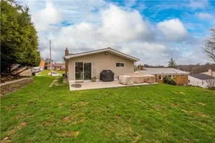 658 Elaine Dr, Pittsburgh, PA 15236 - Photo 32