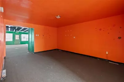 1902 Brownsville Rd, Pittsburgh, PA 15210 - Photo 12