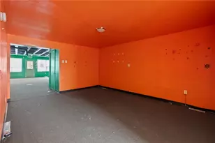 1902 Brownsville Rd, Pittsburgh, PA 15210 - Photo 12