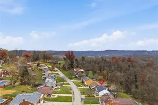 260 Mohawk Dr, Elizabeth Twp/Boro, PA 15135 - Photo 8