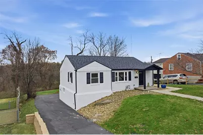 260 Mohawk Dr, Elizabeth Twp/Boro, PA 15135 - Photo 2