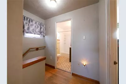 2046 Pioneer Ave, Pittsburgh, PA 15226 - Photo 6