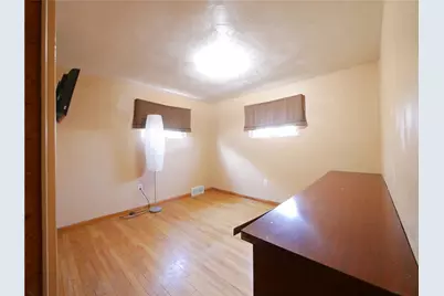 2046 Pioneer Ave, Pittsburgh, PA 15226 - Photo 8