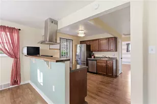 1649 Pembroke Dr, Scott Township, PA 15243 - Photo 14