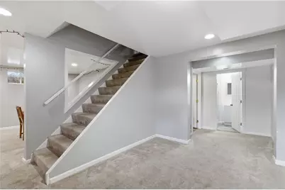 1649 Pembroke Dr, Scott Township, PA 15243 - Photo 28