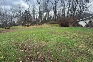 270 Broadlawn Dr, Elizabeth Twp/Boro, PA 15037 - Photo 12