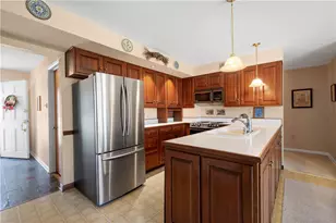 2611 Autumnwood Dr, Pittsburgh, PA 15116 - Photo 8