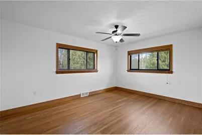 330 Center Grange Rd, Center Township, PA 15061 - Photo 12