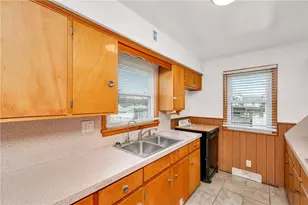 695 Crowder Ave, Sharon, PA 16146 - Photo 18