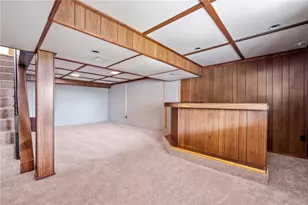 319 Ilex Dr, Ross Twp, PA 15237 - Photo 18