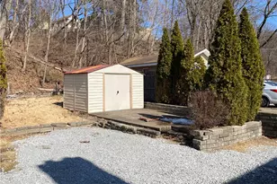 542 Maytide St, Pittsburgh, PA 15227 - Photo 6