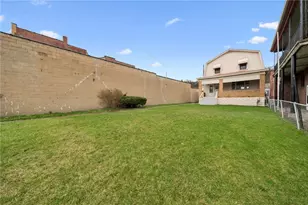 620 Broadway Ave, Stowe Township, PA 15136 - Photo 20