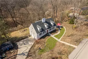 52 Newgate Rd, Kilbuck Twp, PA 15202 - Photo 4