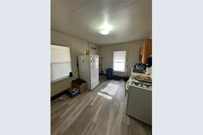 500 Woodward Ave, Stowe Township, PA 15136 - Photo 4