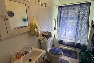 500 Woodward Ave, Stowe Township, PA 15136 - Photo 10