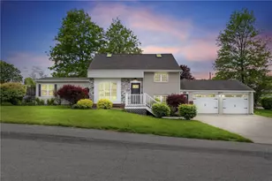 2026 Oriole Dr, Hopewell Township, PA 15001 - Photo 2