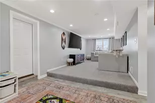 2026 Oriole Dr, Hopewell Township, PA 15001 - Photo 14