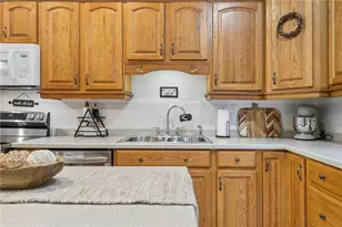 209 Main St, Madison Boro, PA 15663 - Photo 10