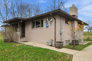 30 Robb Ln, Union Township, PA 15332 - Photo 2