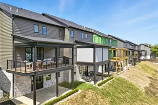 116 Miramar Dr, Pittsburgh, PA 15238 - Photo 2