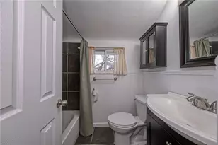 4798 Oakridge Dr, Pittsburgh, PA 15227 - Photo 12