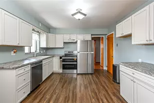 301 W 12th St, Donora, PA 15033 - Photo 8