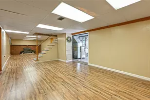 301 W 12th St, Donora, PA 15033 - Photo 22