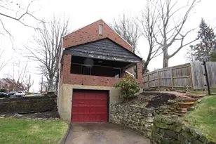 1414 Avon Pl, Blackridge, PA 15221 - Photo 2